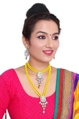 Yellow necklace-sets 1