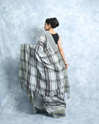 Black And White Pure Cotton Weaved Saree With Blouse 4