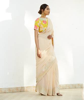 Light Peach Saree Set 4