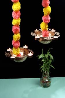 Hanging Peacock Uruli witn Garland Set of 6