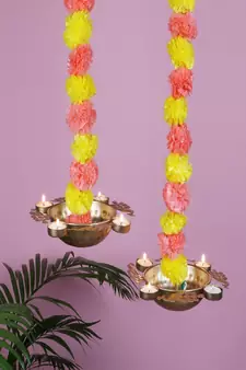 Hanging Peacock Uruli witn Garland Set of 6