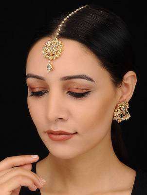 Kundan Maangtika with Earrings 1