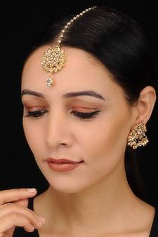 Kundan Maangtika with Earrings