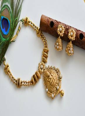 Antique nagaas pearl Lakshmi necklace set dj07820 1