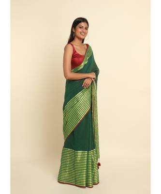 Suta Green Solid Cotton Blend Saree 9
