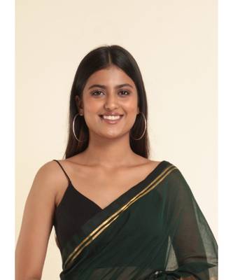 Suta Green Solid Cotton Blend Saree 4