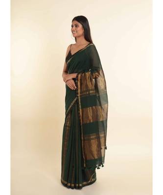 Suta Green Solid Cotton Blend Saree 6
