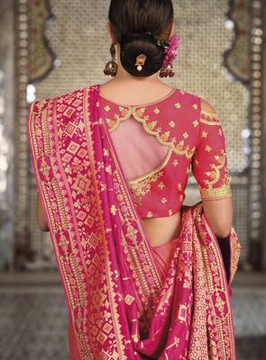 Rani pink woven silk saree with blouse 3