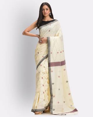 Cream hand woven cotton saree with blouse 3