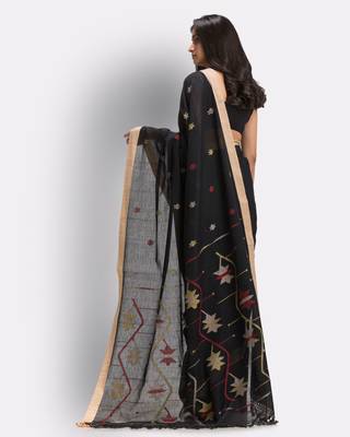Black hand woven cotton saree with blouse 4