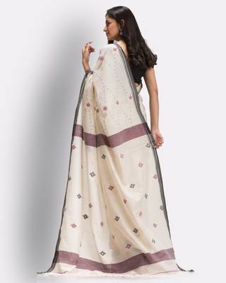 Tan hand woven cotton saree with blouse 4