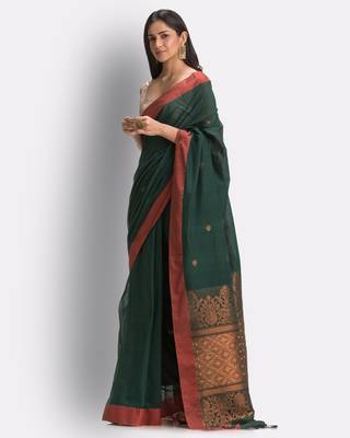 Green hand woven cotton saree with blouse 2