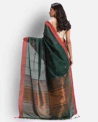 Green hand woven cotton saree with blouse 4