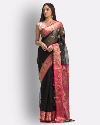Black hand woven art silk saree with blouse 2