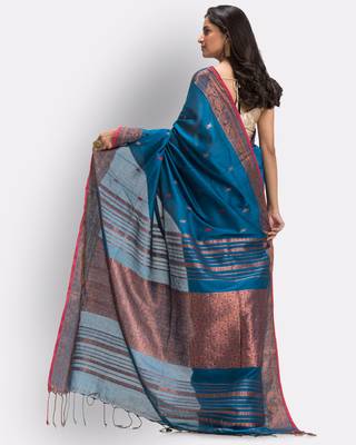 Blue hand woven cotton saree with blouse 4