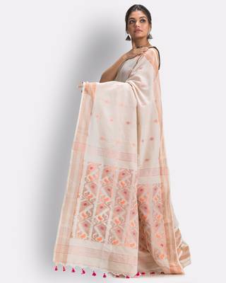 Cream hand woven cotton saree with blouse 3