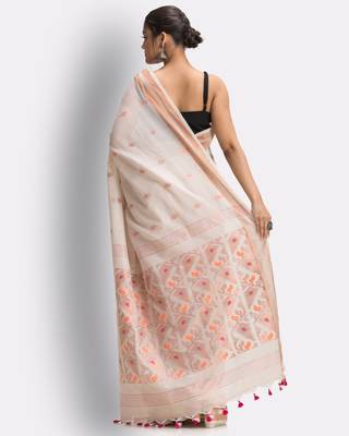 Cream hand woven cotton saree with blouse 4