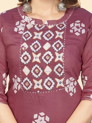 Vbuyz Women'S Batik Print & Mirror Straight Chanderi Magenta Stitched Kurta With Dupatta 7