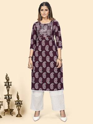 Vbuyz Women'S Print & Sequience Straight Cotton Purple Stitched Kurta 1