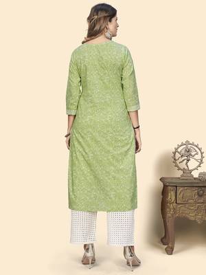 Vbuyz Women'S Print & Sequience Straight Cotton Pista Stitched Kurta 3
