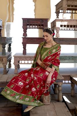 Red woven silk saree with blouse 2
