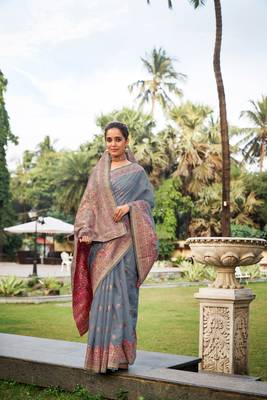 Light grey woven silk saree with blouse 3