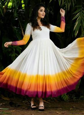 White Faux Georgette With Rich Pedding Print Gown 2