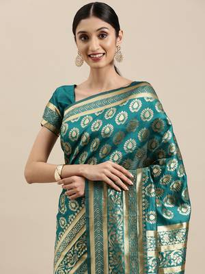 Green woven banarasi silk saree with blouse 3