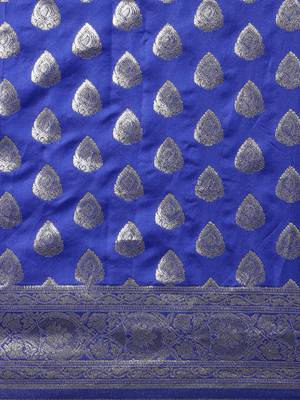 Blue woven banarasi silk saree with blouse 4
