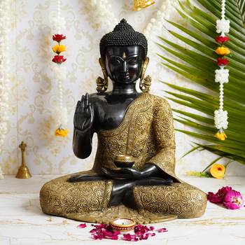 eCraftIndia Peaceful Meditating Golden and Black Lord Buddha Handcrafted Premium Brass Idol 1
