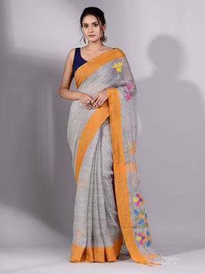 This is   Light Grey Linen handwoven soft saree with jamdani pallu from Charukriti 1