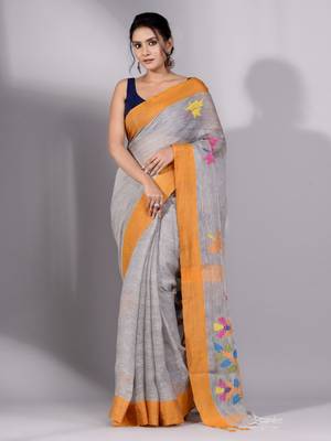 This is   Light Grey Linen handwoven soft saree with jamdani pallu from Charukriti 4