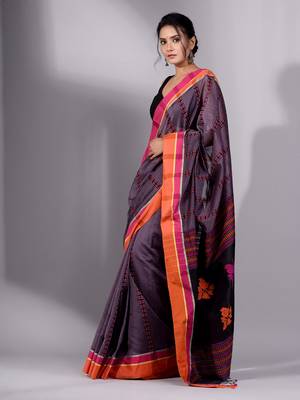 This is   Graphite Grey Cotton soft handwoven saree with duel bordar from Charukriti 3