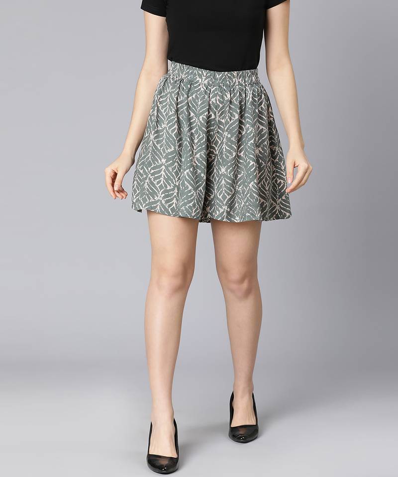 Musty green printed elastiacted women shorts