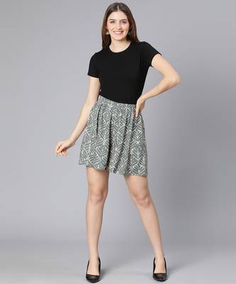 Musty green printed elastiacted women shorts 3