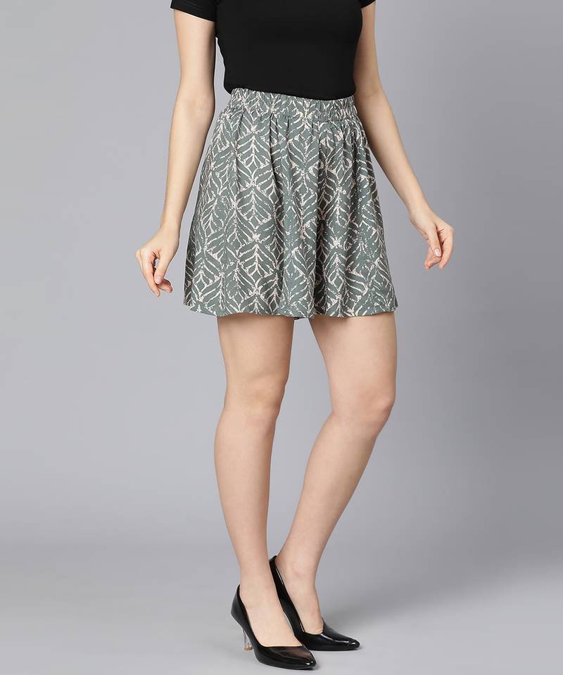 Musty green printed elastiacted women shorts