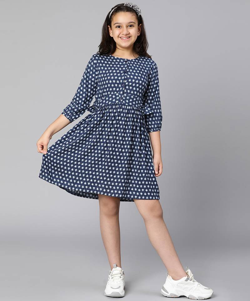 Popping blue polka dot print girl dress