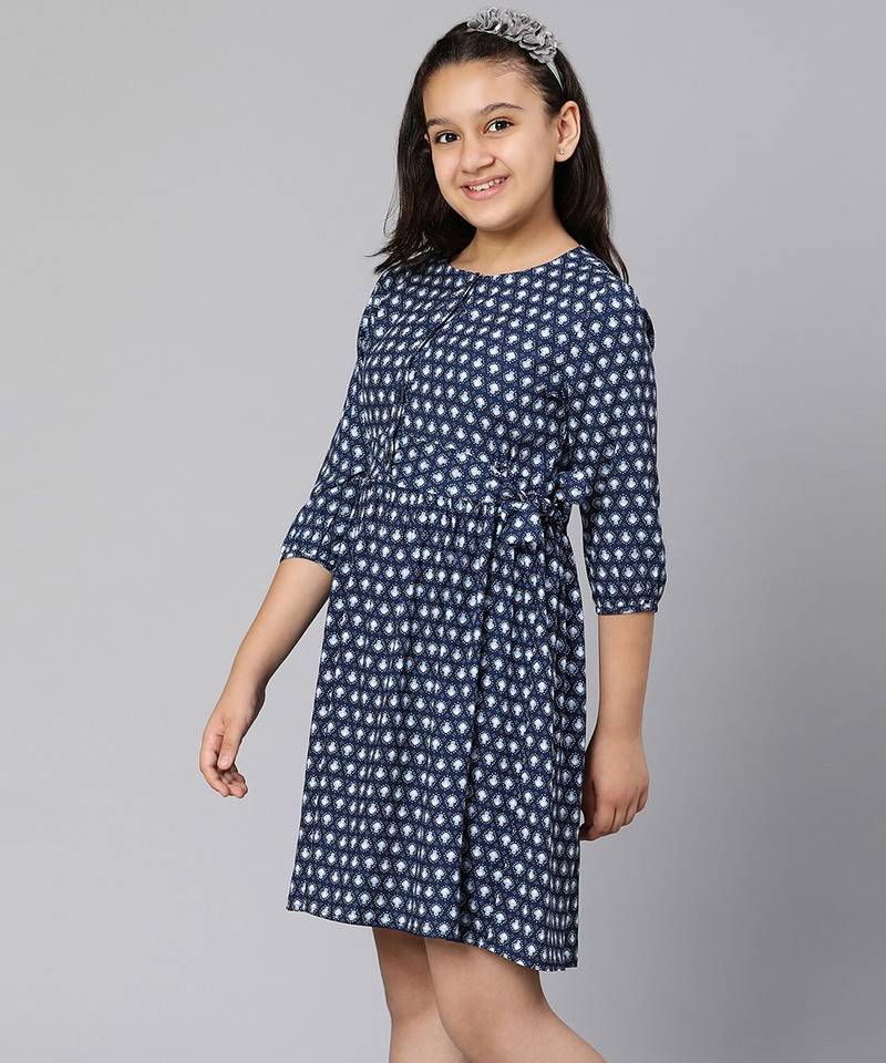 Popping blue polka dot print girl dress