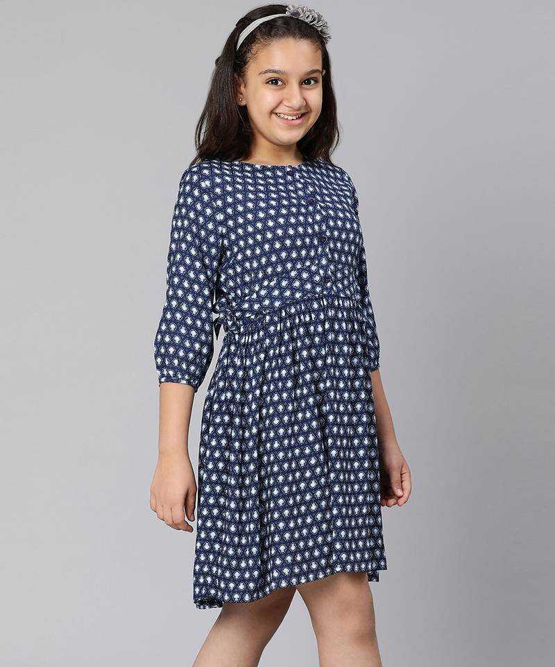 Popping blue polka dot print girl dress