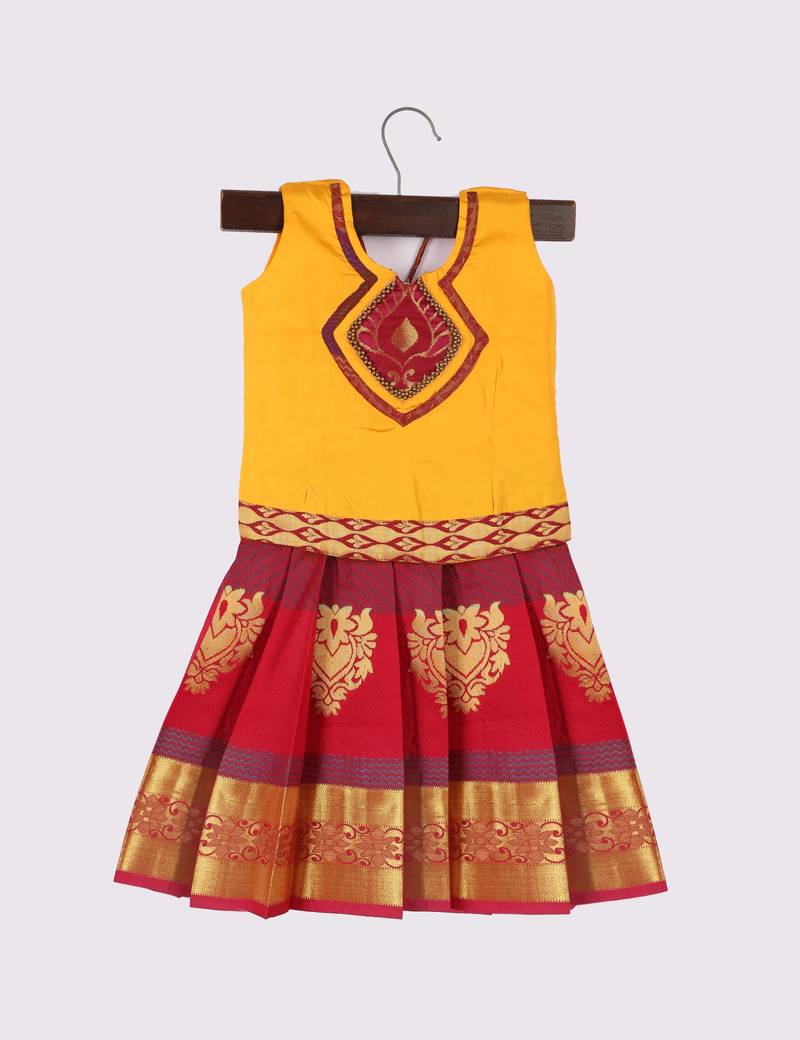 Shivangi maroon kota silk pavadai set!!!