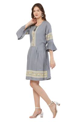 PAVONINE Grey Color Rayon Fabric Printed Short Midi 3