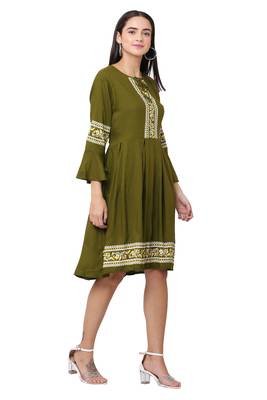 PAVONINE Mehandi Green Color Rayon Fabric Printed Short Midi 4