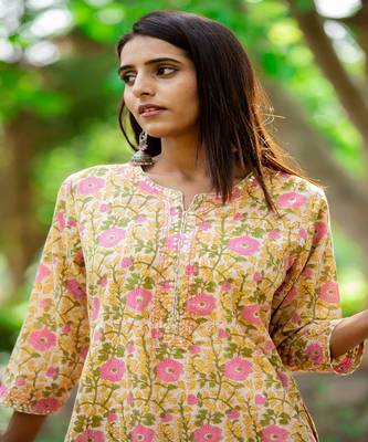 cotton-hand-block-print-double-layered-kurta-set-blue-white-floral-design 1