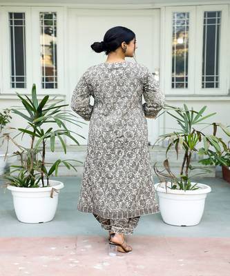 cotton-hand-block-print-kurta-set-gray 4