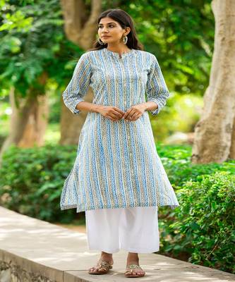 blue-gray-white-hand-block-print-kurta-set 5