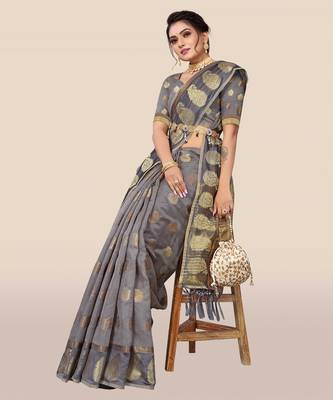 Grey woven organza saree with blouse 4