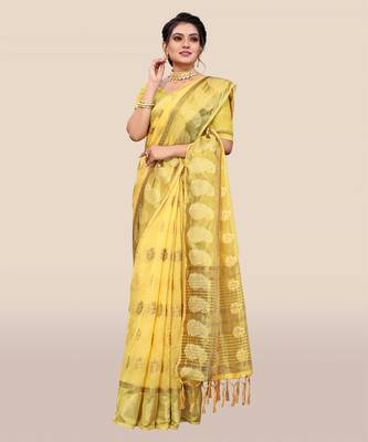 Cream woven organza saree with blouse 4