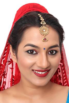 Gold diamond maang-tikka 2
