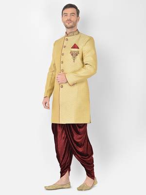 Anil Kumar Ajit Kumar Gold hand woven banarasi sherwani 2