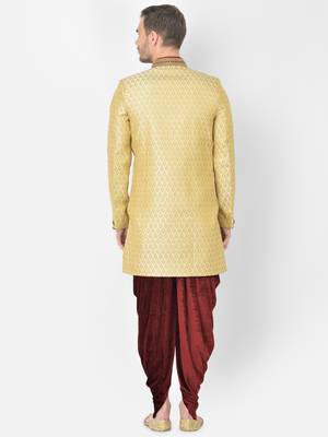 Anil Kumar Ajit Kumar Gold hand woven banarasi sherwani 4